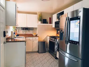 Renovated tech-house in historic downtown - Image 4