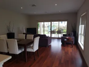 37 the Boulevard - Image 4