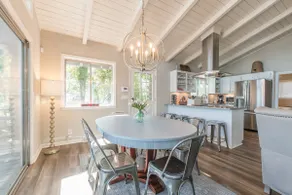 Ridgemore Waterfront Lake Hartwell Cabin w Dock - Image 4