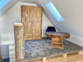 Captain Suite air-conditioned accommodation - Image 4