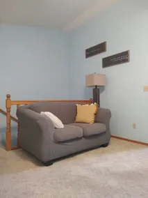Home in Yankton near the lake - Image 5