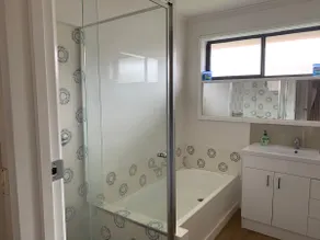 Pet Friendly 2 Bedroom Unit Near Pakington Street - Image 5