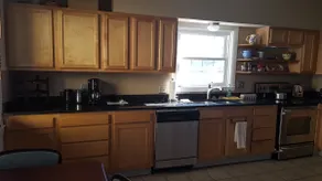 Spacious Condo In Cranston/Providence Line - 2 Bed - Image 5