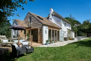 Coastal Cottage-Family Friendly. With beach pass - Image 2