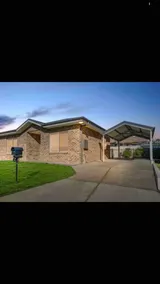Quaint and charming 2 bedroom home - Image 4