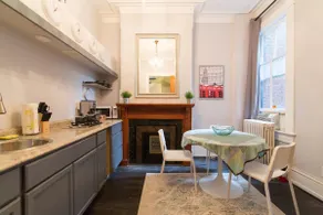 Capitol Hill Charm•King-Bed•Deck•Near Metro - Image 4