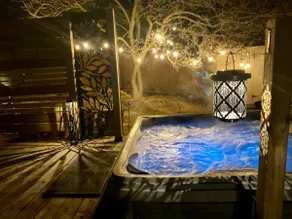* HOT TUB* Guest Suite - Minutes to the Beach! - Image 2