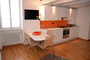 Studio on 2 Levels (Clivia) - Image 3