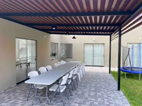 Country house with pool - Image 4