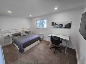 3 bedroom home with parking - Image 3