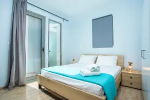 Villa con terrazza, griglia e giardino | Vista sulla città - Image 5