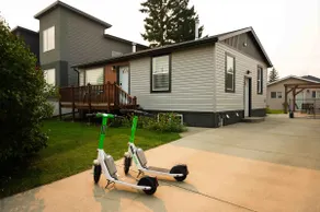 Private Hot Tub and Comfy King Bed! Close to WEM! - Image 4