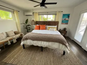 Ibiza - Charming, Chic Suite in Biltmore Area - Image 2