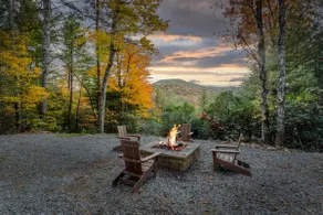 🌟5BR Modern Mountain Top Retreat🌟Spa & Firepit🎮Million Dollar View🌄Gigabit📶 - Image 3