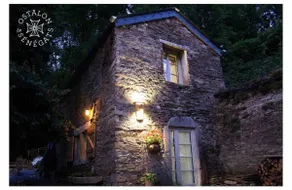 Romantic Cosy Retreat in Ancient Bread Oven - Image 2