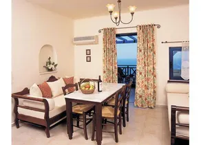 Apartments | Swimming pool & View - Image 3