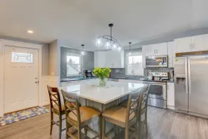 Spacious, loaded 1BR Apartment - Old Town - Image 5