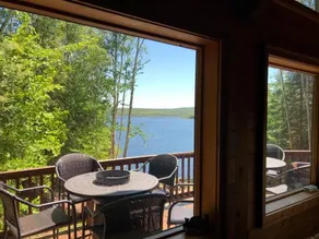 Log Home Luxury venter på den vestlige del af AuTrain Lake! Paddleboat og dock! - Image 3