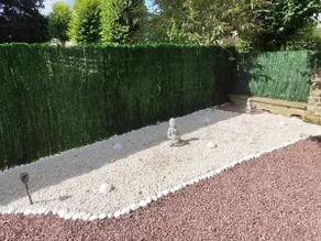 house with private courtyard - Image 3