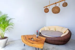 PH w/Private Rooftop Pool · Great location - Image 3