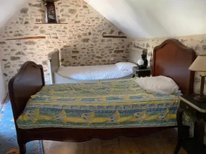 entire apartment: two to three people - Image 3