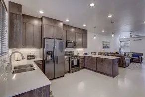 Loft 19 • Heated Pool • Pickle Ball • Trails - Image 3
