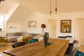 Vintage Design Apartment - Image 4