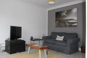 The Annexe, next to the beautiful Alexandra park - Image 2