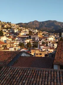 Beautiful family apartment in the historic center of Taxco, with a terrace and a spectacular panoramic view. - Image 5