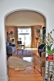 Bubble House Upstairs Flat - 2 BR 1 BTH by Beach - Image 5
