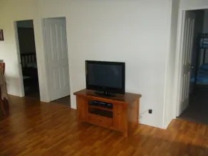 Spacious 3 Bedroom, Family Friendly, Quiet Stay - Image 2