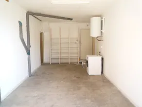 Independent 2-room apartment - Image 3