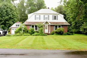BeaconsGreatGetaway(Firepit,backyard,bbq,crib,farm - Image 3