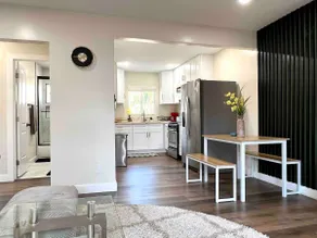 Golden Downey Designer Abode - Poolside Suite - Image 5