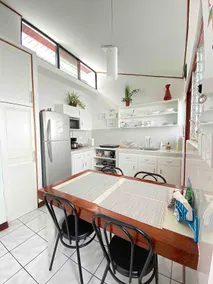 3 min from SJO Airport, Parking and A/C - Image 5