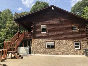 Premier Destination in New Phily - Deerwood Cabin - Image 4