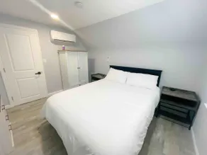 12minTo EWR Airport, Parking, King Bed, Spa Shower - Image 5