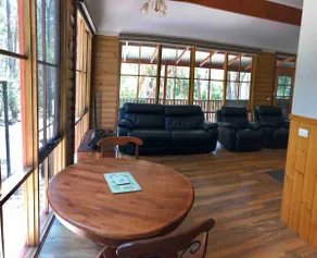 KOOKABURRA DOWNS. Romantic Retreat. Halls Gap. - Image 5