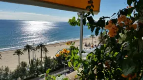 Deluxe lejlighed i den første linje af stranden i Alicante - Image 2