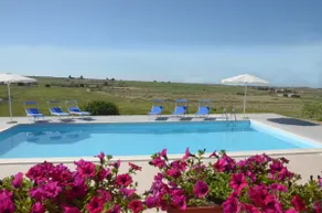 Iblean countryside vacation with pool - Image 2