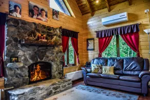 The Little Mountain Cabin - Image 3