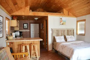 Cozy Cottage - Image 4
