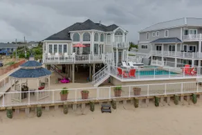 Seaside Sanctuary Beach House (Ocean Front), SALT VATTENPOOL / SPA / LAGOON - Image 2