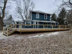 Prairie retreat with 40 acres! Near Iowa City, Cedar Rapids, and Amana Colonies. - Image 4