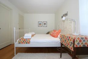 Sunny & Spacious 3BR/2BA Home - Hot Tub Retreat - Image 3