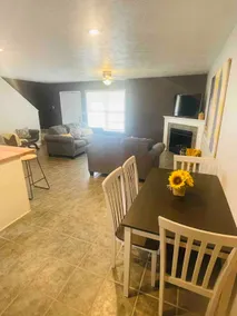 Hotty Place: 2 bedroom condo - Image 3