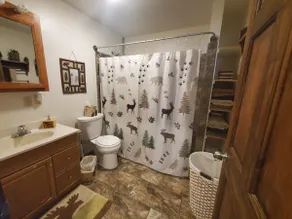 Behind The Pines 2, Spacious Home Away From Home - Image 5