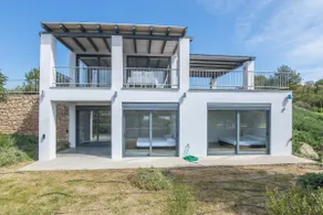 Minimal Sea View Maisonette - Image 2