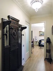 A charming, newly renovated apartment in the center - Image 2