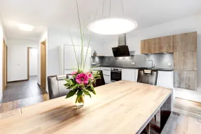 3-room garden apartment de luxe located by the creek - Image 2